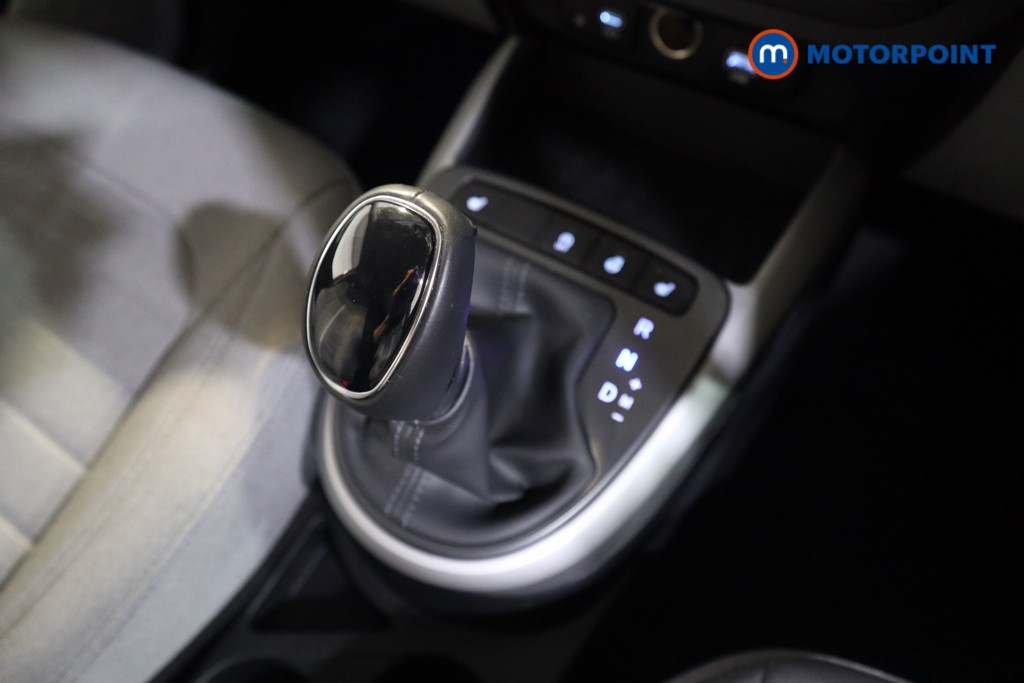 Hyundai I10 Premium Automatic Petrol Hatchback - Stock Number (1565467) - 8th supplementary image