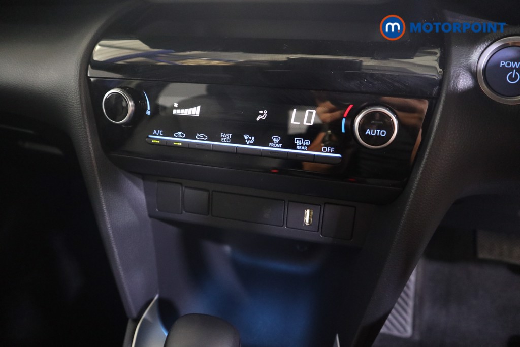 Toyota Yaris Cross Design Automatic Petrol-Electric Hybrid Estate - Stock Number (1565571) - 7th supplementary image