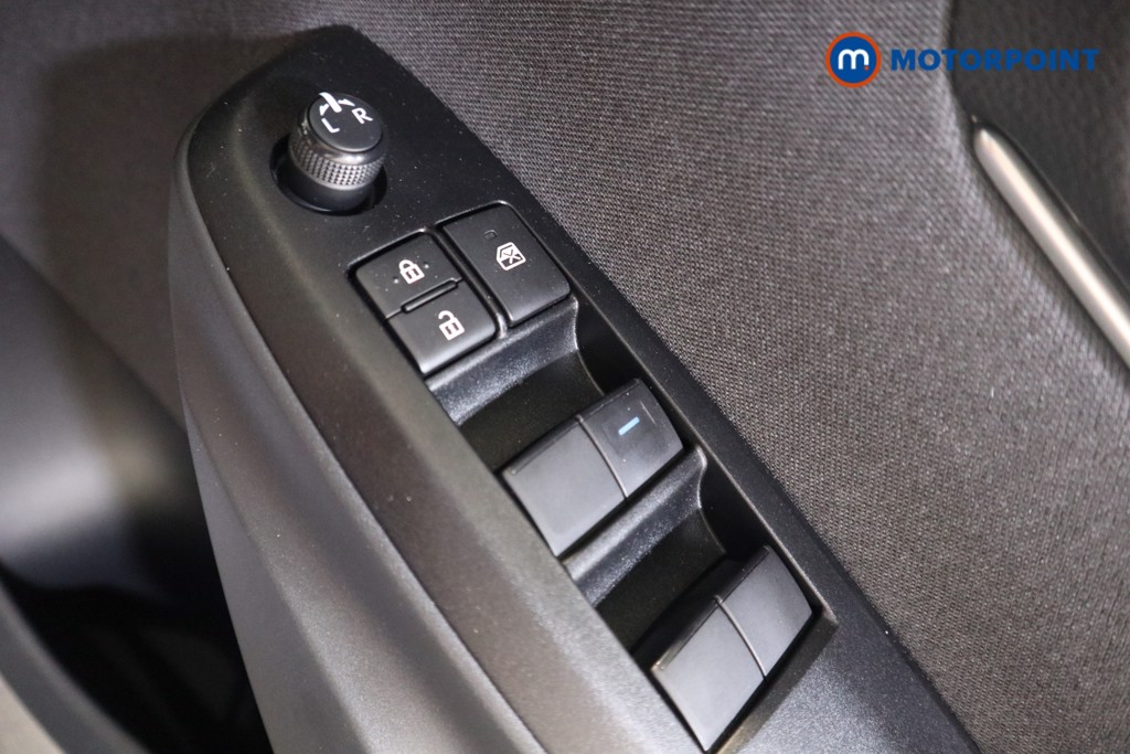 Toyota Yaris Cross Design Automatic Petrol-Electric Hybrid Estate - Stock Number (1565571) - 10th supplementary image