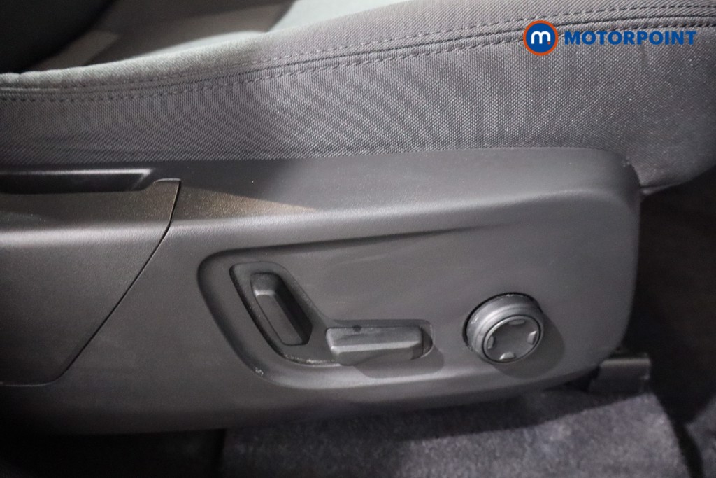 Volvo Xc40 Twin Plus Automatic Electric SUV - Stock Number (1566037) - 20th supplementary image