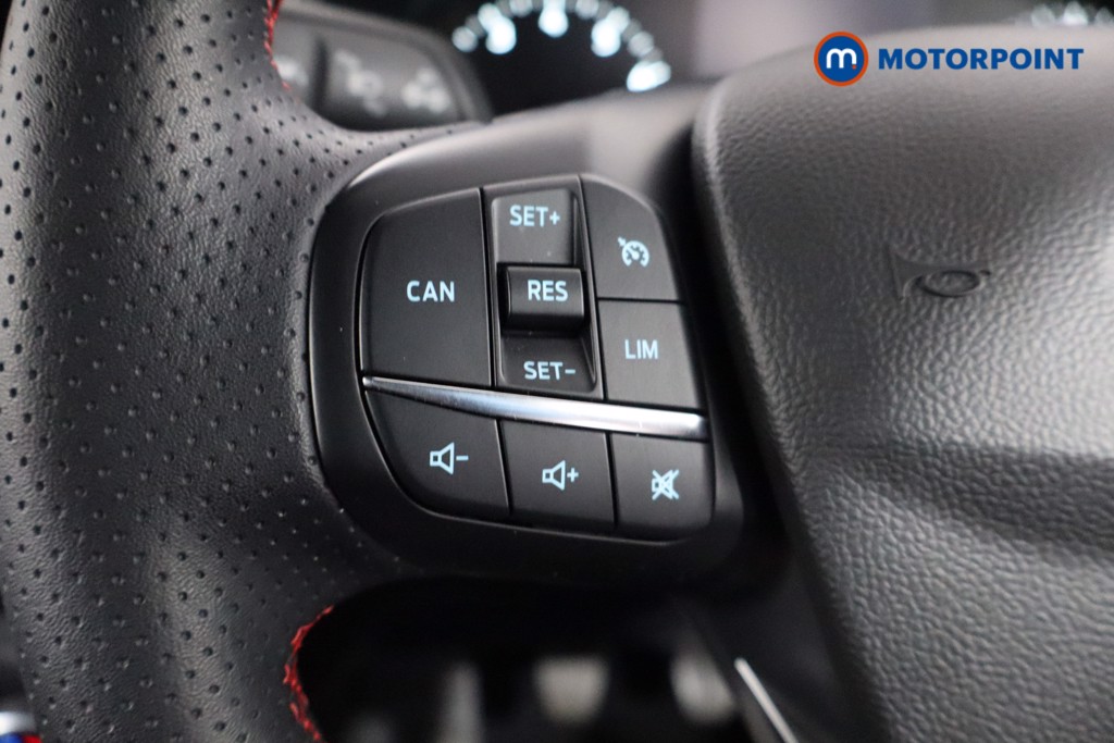 Ford Focus St-Line Edition Manual Petrol-Electric Hybrid Hatchback - Stock Number (1566045) - 7th supplementary image