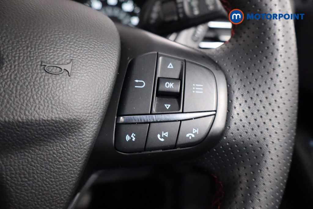 Ford Focus St-Line Edition Manual Petrol-Electric Hybrid Hatchback - Stock Number (1566045) - 8th supplementary image