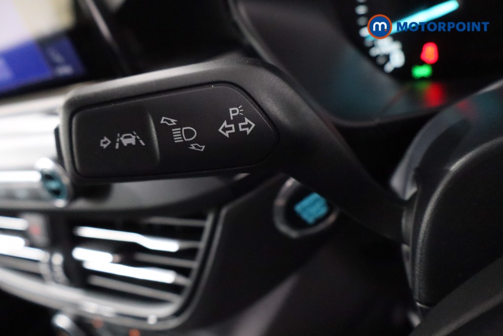 Ford Focus St-Line Edition Manual Petrol-Electric Hybrid Hatchback - Stock Number (1566045) - 17th supplementary image