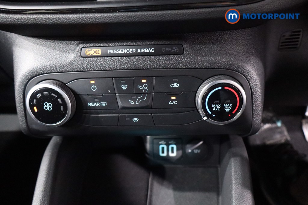 Ford Focus St-Line Edition Manual Petrol-Electric Hybrid Hatchback - Stock Number (1566045) - 20th supplementary image
