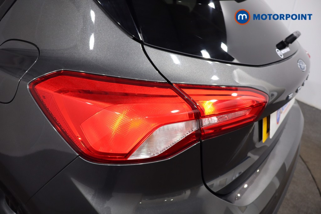 Ford Focus St-Line Edition Manual Petrol-Electric Hybrid Hatchback - Stock Number (1566045) - 32nd supplementary image
