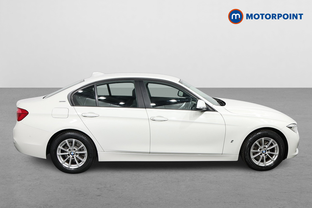 BMW 3 Series SE Automatic Petrol Plug-In Hybrid Saloon - Stock Number (1566271) - Drivers side