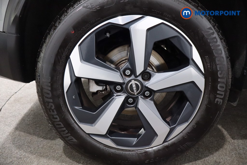 Nissan Qashqai N-Connecta Automatic Petrol-Electric Hybrid SUV - Stock Number (1566363) - 9th supplementary image