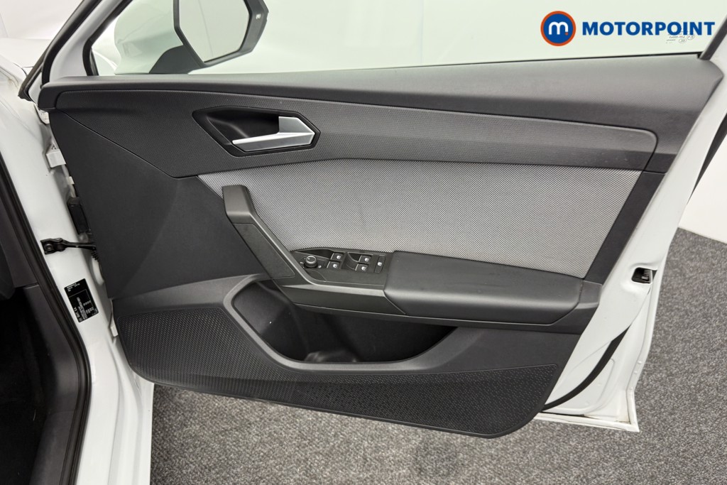 Seat Leon Se Dynamic Manual Petrol Hatchback - Stock Number (1566884) - 17th supplementary image
