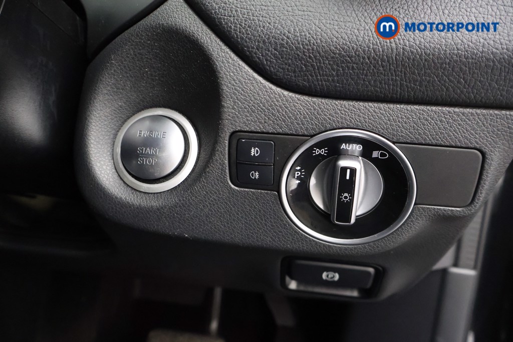 Mercedes-Benz GLA Urban Edition Automatic Petrol SUV - Stock Number (1531814) - 10th supplementary image