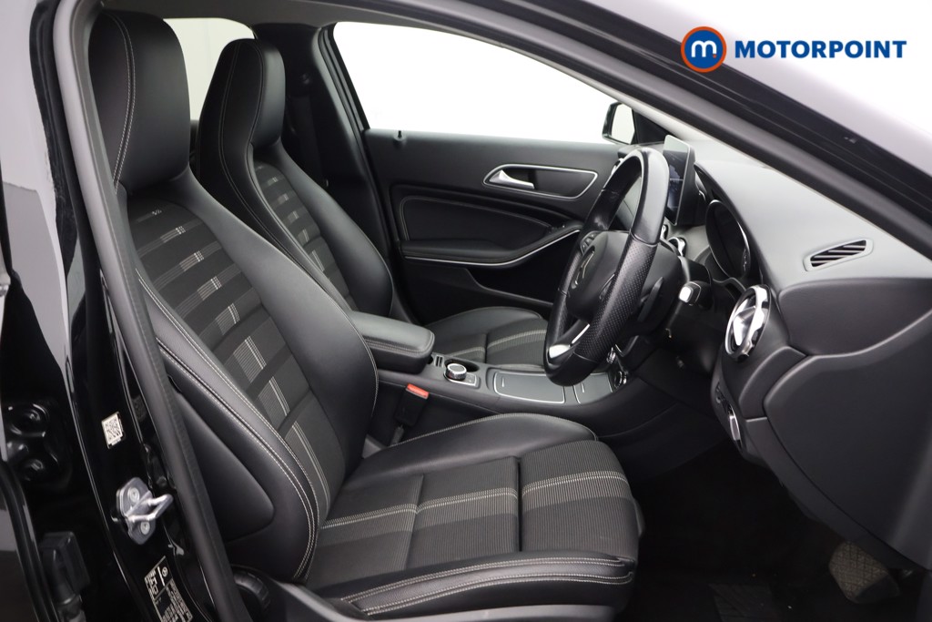 Mercedes-Benz GLA Urban Edition Automatic Petrol SUV - Stock Number (1531814) - 13th supplementary image