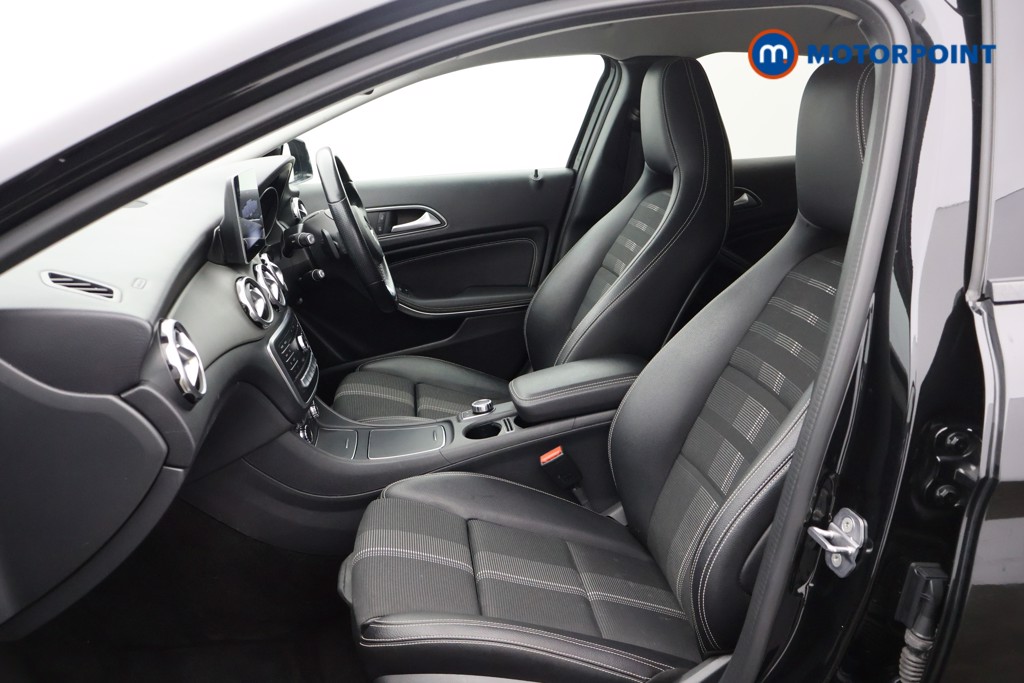 Mercedes-Benz GLA Urban Edition Automatic Petrol SUV - Stock Number (1531814) - 16th supplementary image