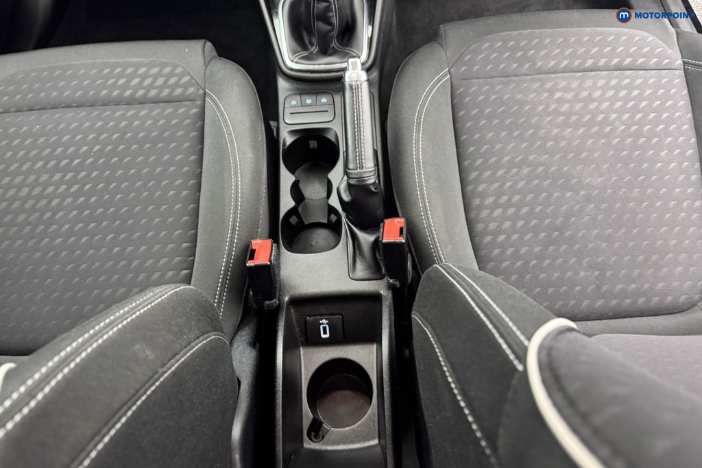 Ford Fiesta Zetec Manual Petrol Hatchback - Stock Number (1541068) - 9th supplementary image