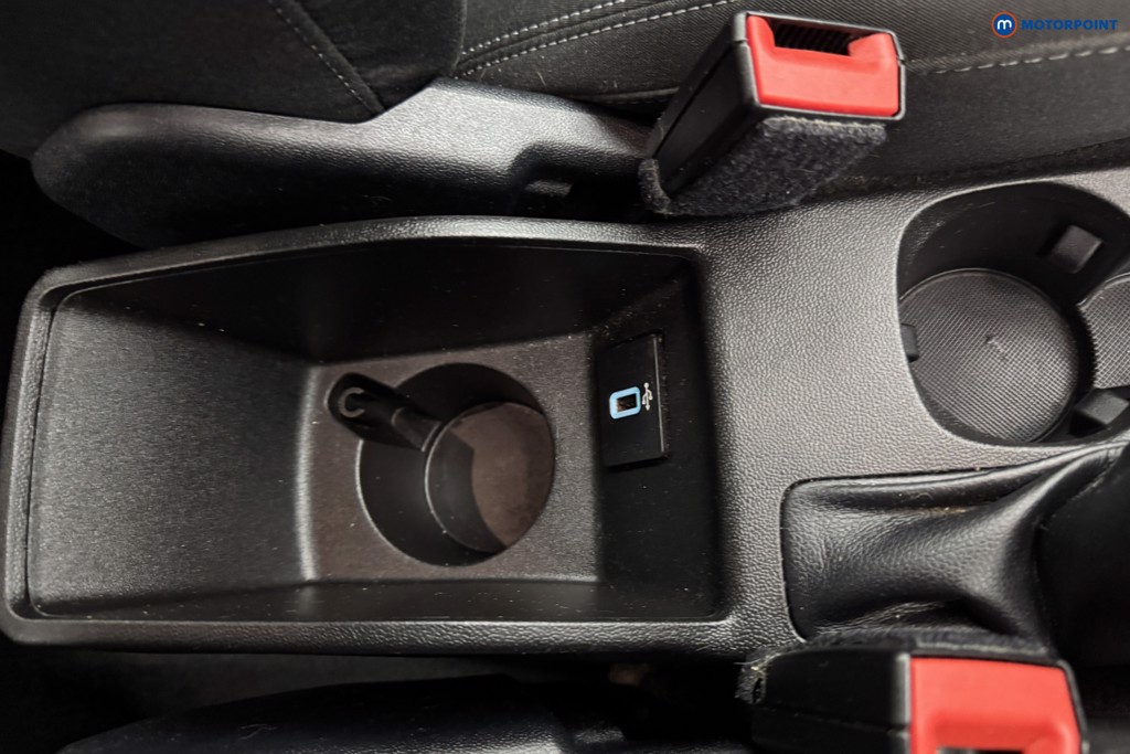 Ford Fiesta Zetec Manual Petrol Hatchback - Stock Number (1541068) - 12th supplementary image