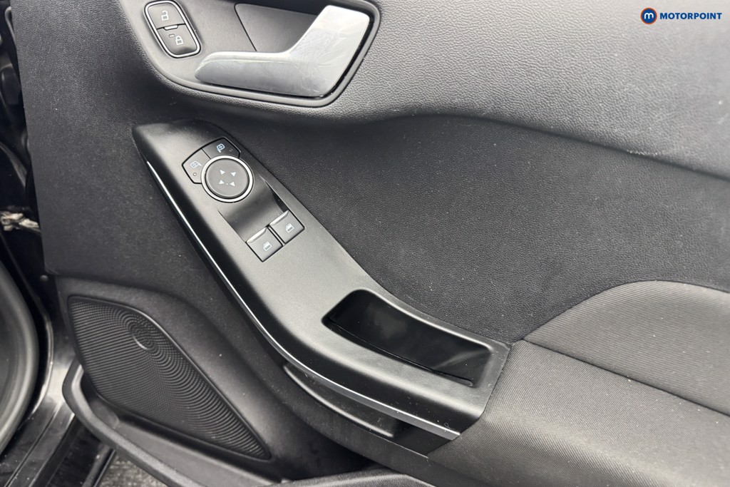 Ford Fiesta Zetec Manual Petrol Hatchback - Stock Number (1541068) - 20th supplementary image