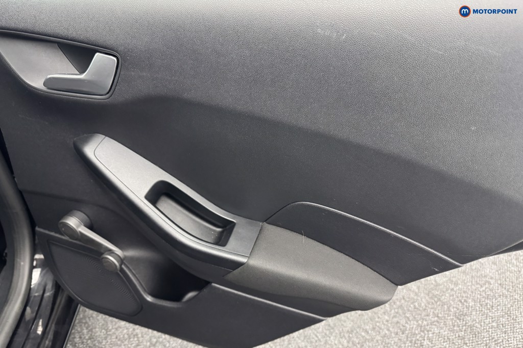 Ford Fiesta Zetec Manual Petrol Hatchback - Stock Number (1541068) - 21st supplementary image