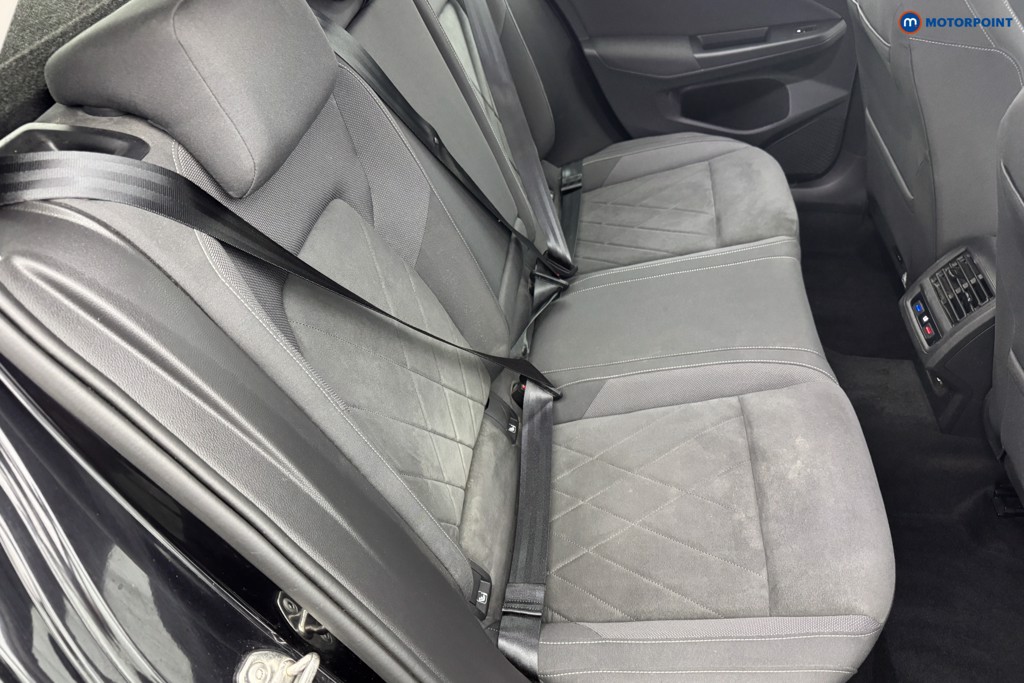 Volkswagen Golf Style Manual Petrol Hatchback - Stock Number (1546025) - 4th supplementary image