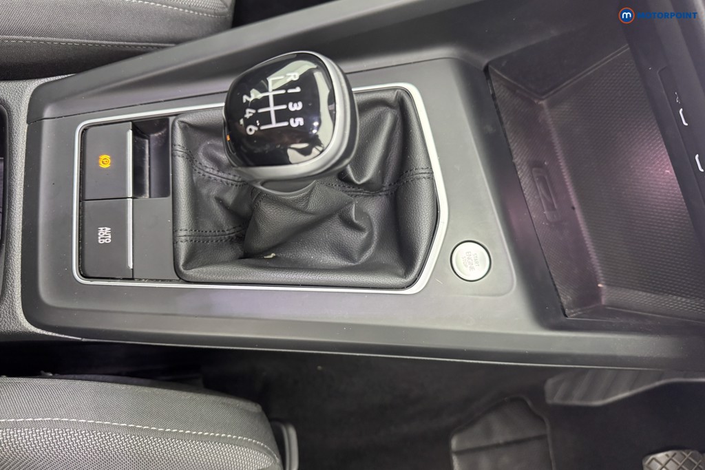 Volkswagen Golf Style Manual Petrol Hatchback - Stock Number (1546025) - 12th supplementary image