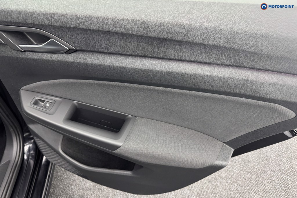 Volkswagen Golf Style Manual Petrol Hatchback - Stock Number (1546025) - 20th supplementary image