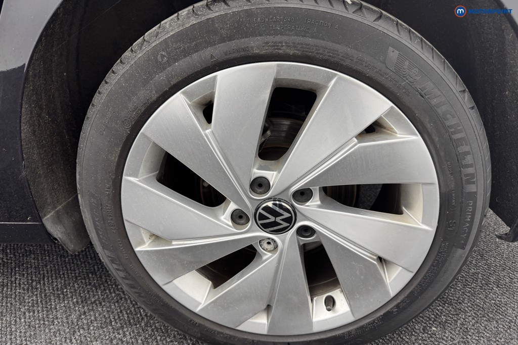 Volkswagen Golf Style Manual Petrol Hatchback - Stock Number (1546025) - 30th supplementary image