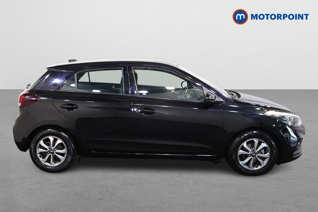 Hyundai I20 SE Manual Petrol Hatchback - Stock Number (1547694) - Drivers side