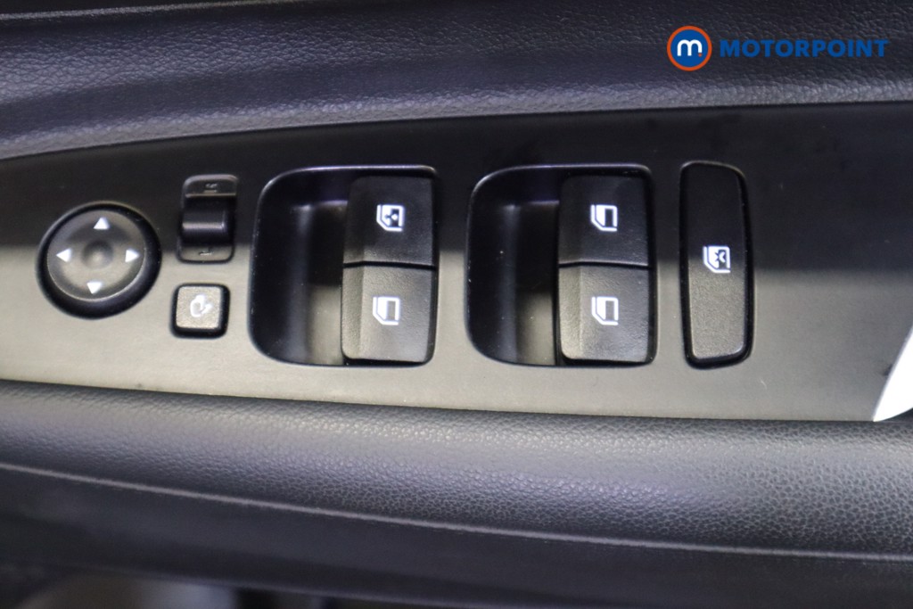 Hyundai Bayon Se Connect Manual Petrol-Electric Hybrid SUV - Stock Number (1551806) - 13th supplementary image