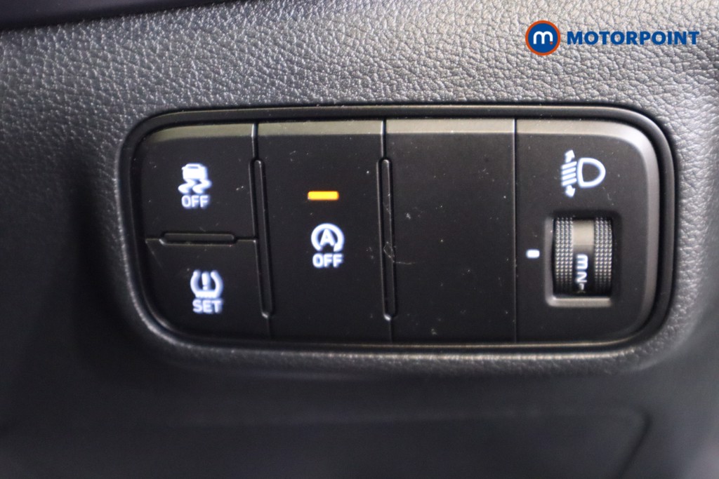 Hyundai Bayon Se Connect Manual Petrol-Electric Hybrid SUV - Stock Number (1551806) - 14th supplementary image