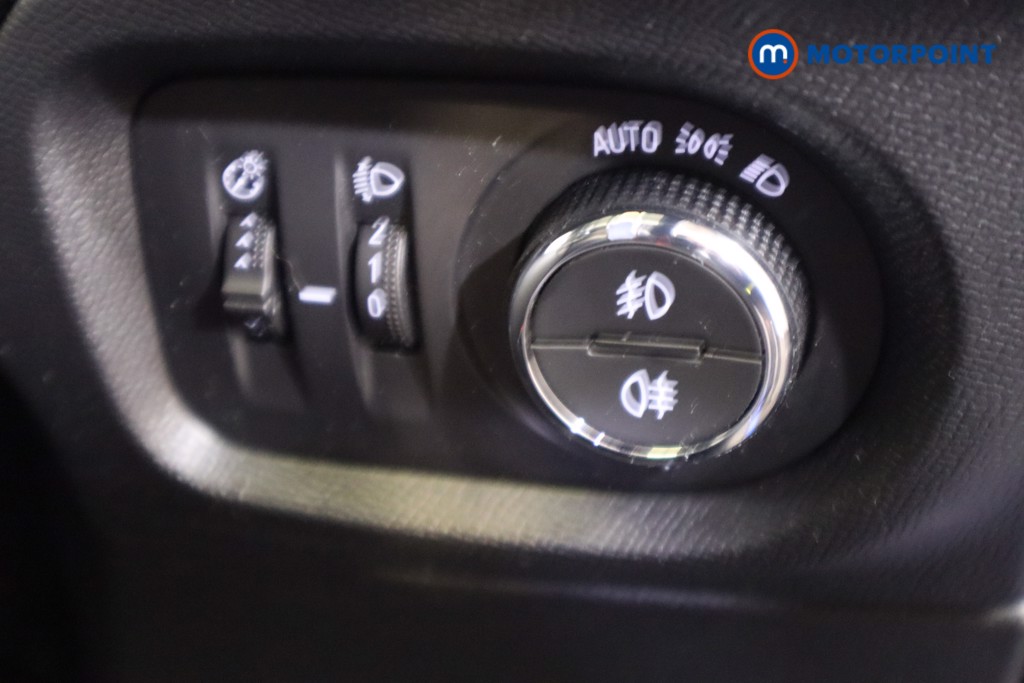 Vauxhall Corsa Sri Nav Premium Manual Petrol Hatchback - Stock Number (1555371) - 14th supplementary image