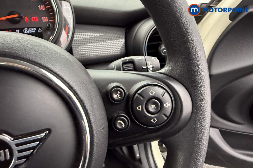 Mini Hatchback Cooper Classic Manual Petrol Hatchback - Stock Number (1555440) - 11th supplementary image