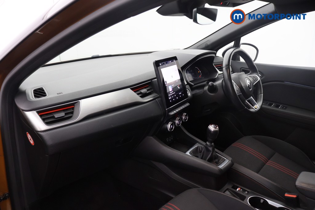 Renault Captur R.S. Line Manual Petrol-Electric Hybrid SUV - Stock Number (1558714) - 18th supplementary image