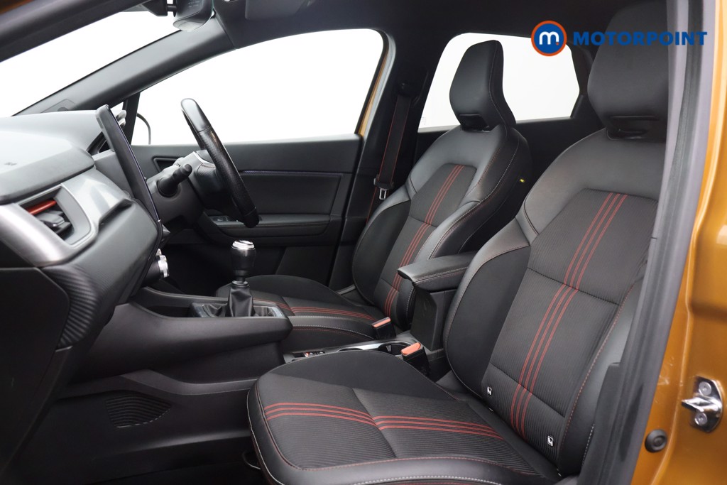 Renault Captur R.S. Line Manual Petrol-Electric Hybrid SUV - Stock Number (1558714) - 19th supplementary image