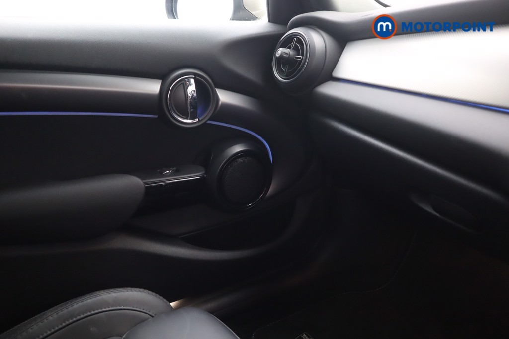 Mini Hatchback Cooper Exclusive Automatic Petrol Hatchback - Stock Number (1559977) - 8th supplementary image