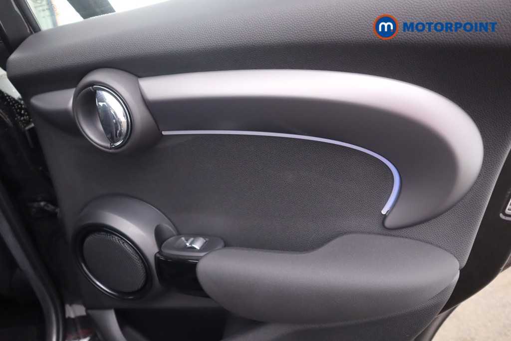 Mini Hatchback Cooper Exclusive Automatic Petrol Hatchback - Stock Number (1559977) - 14th supplementary image