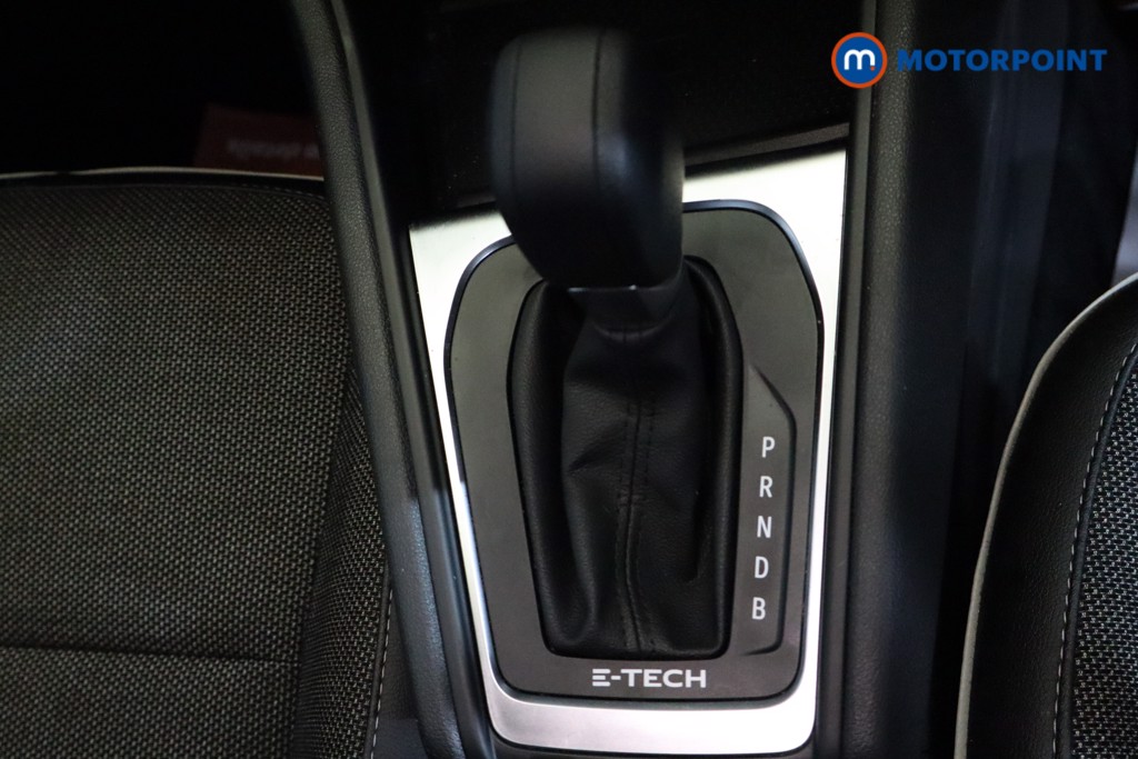 Renault Captur Techno Automatic Petrol Plug-In Hybrid SUV - Stock Number (1560278) - 7th supplementary image