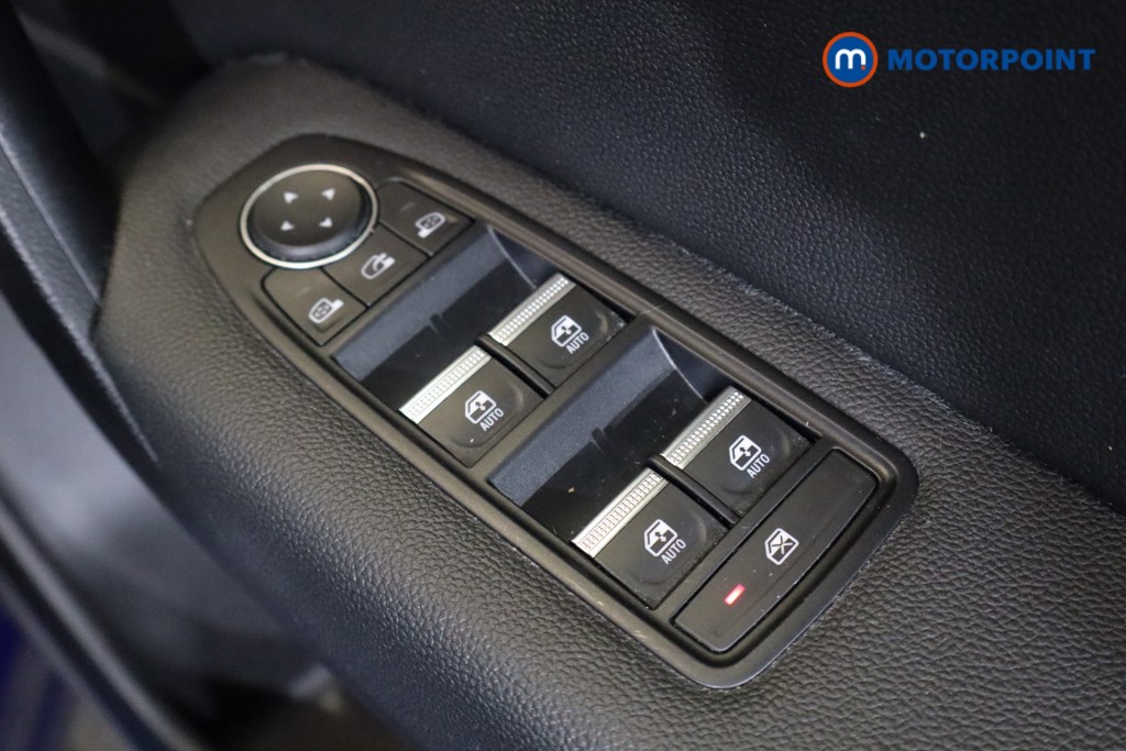 Renault Captur Techno Automatic Petrol Plug-In Hybrid SUV - Stock Number (1560278) - 8th supplementary image
