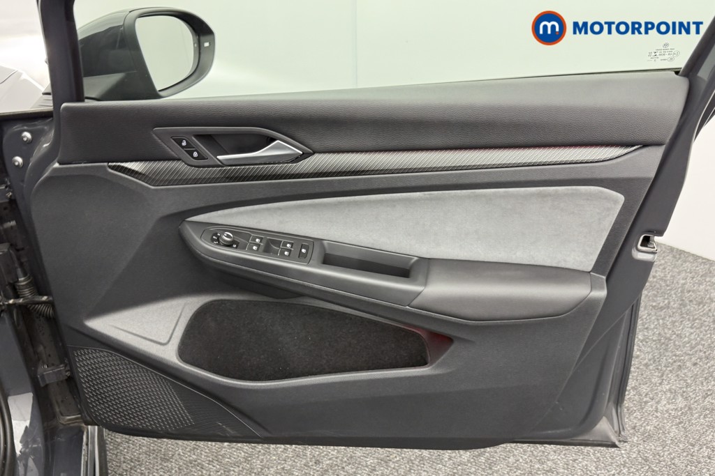 Volkswagen Golf R-Line Manual Petrol Hatchback - Stock Number (1560906) - 17th supplementary image