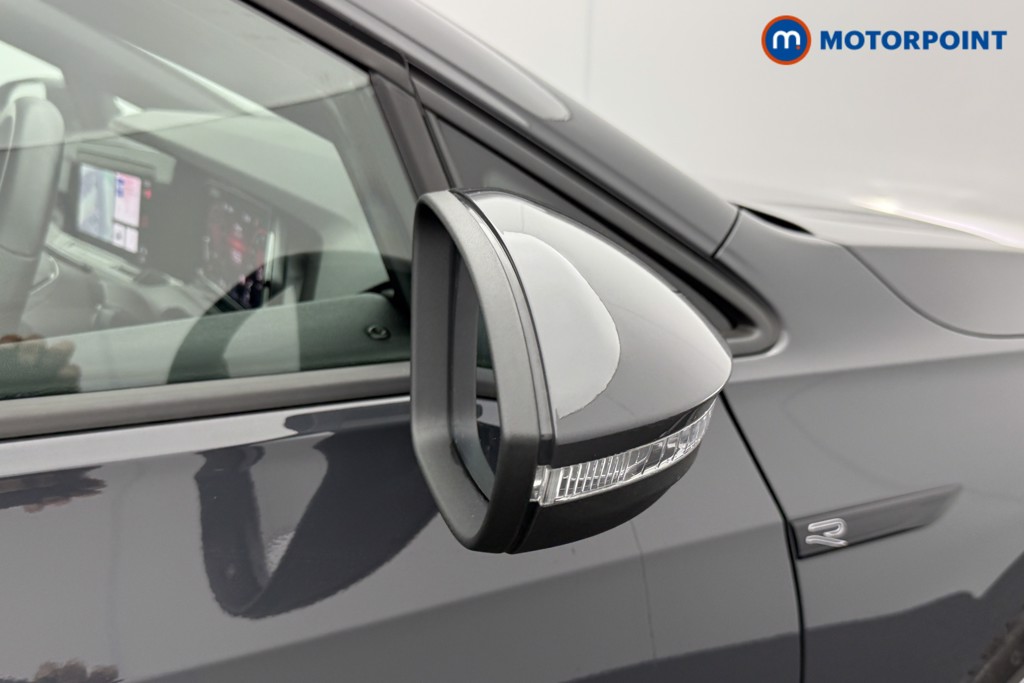 Volkswagen Golf R-Line Manual Petrol Hatchback - Stock Number (1560906) - 18th supplementary image