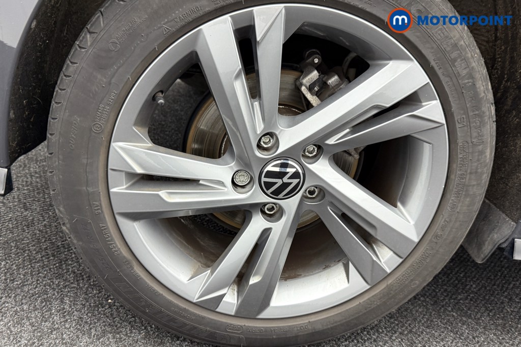 Volkswagen Golf R-Line Manual Petrol Hatchback - Stock Number (1560906) - 30th supplementary image