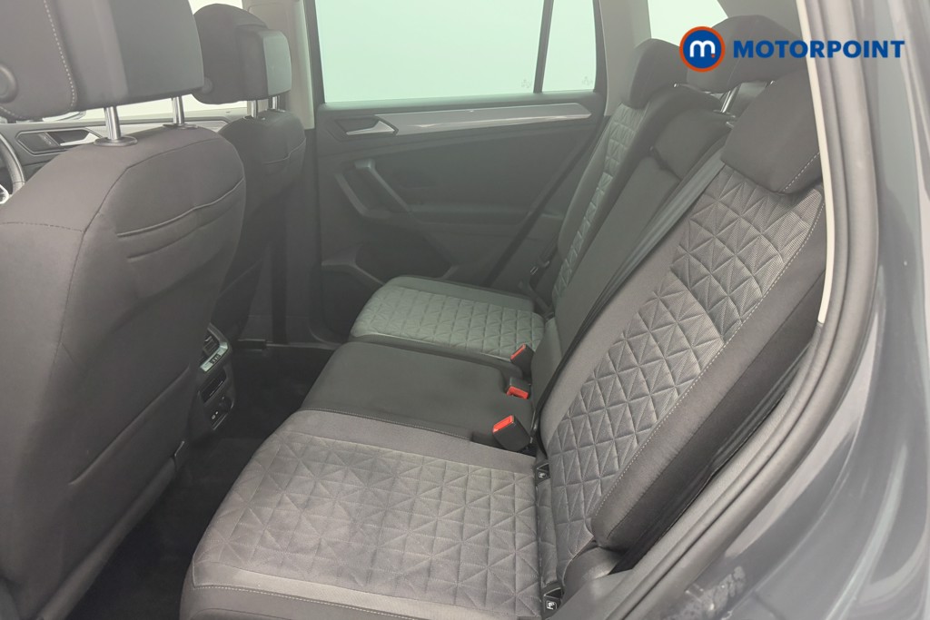 Volkswagen Tiguan Life Manual Petrol SUV - Stock Number (1560919) - 2nd supplementary image