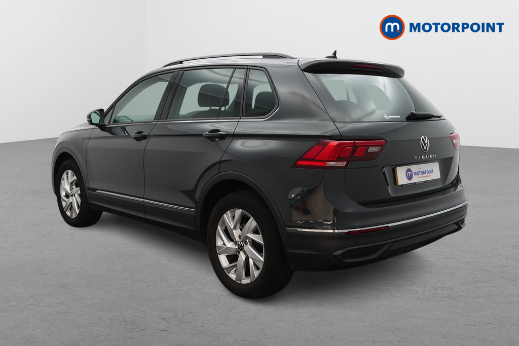 Volkswagen Tiguan Life Manual Petrol SUV - Stock Number (1560919) - Passenger side rear corner