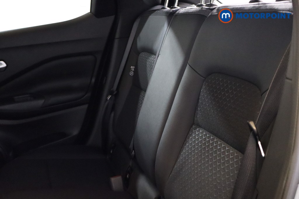 Nissan Juke N-Connecta Automatic Petrol SUV - Stock Number (1560959) - 13th supplementary image