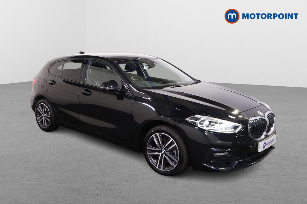 BMW 1 Series Sport Automatic Petrol Hatchback - Stock Number (1560963) - Drivers side front corner