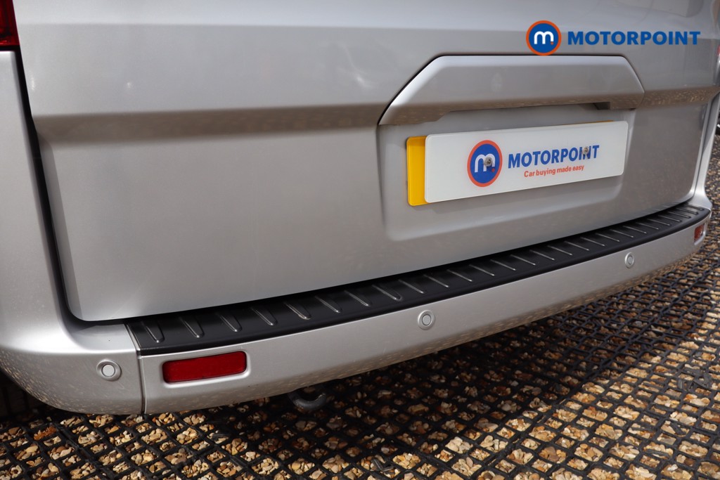 Ford Tourneo Custom Titanium Automatic Diesel Standard Roof Minibus - Stock Number (1561119) - 21st supplementary image