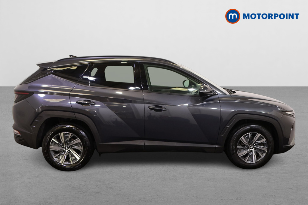 Hyundai Tucson Se Connect Manual Petrol SUV - Stock Number (1561194) - Drivers side