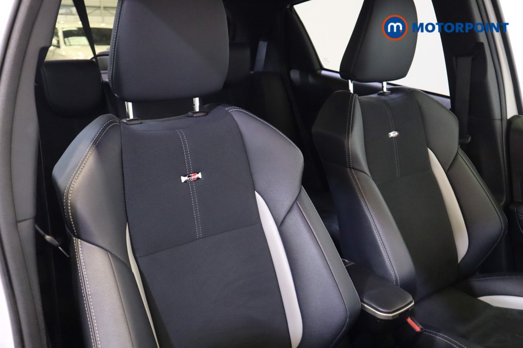 Toyota Yaris Gr-Sport Automatic Petrol-Electric Hybrid Hatchback - Stock Number (1561393) - 7th supplementary image
