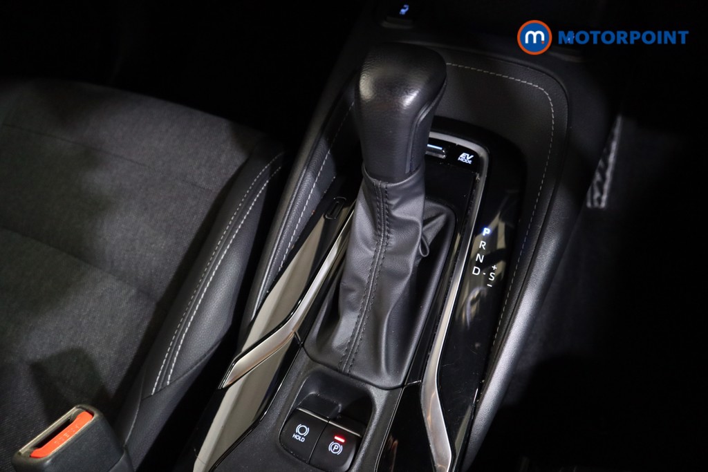 Toyota Corolla Design Automatic Petrol-Electric Hybrid Estate - Stock Number (1561432) - 8th supplementary image