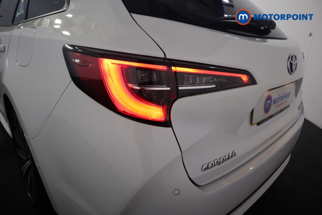 Toyota Corolla Design Automatic Petrol-Electric Hybrid Estate - Stock Number (1561432) - 19th supplementary image