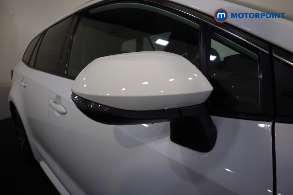 Toyota Corolla Design Automatic Petrol-Electric Hybrid Estate - Stock Number (1561432) - 21st supplementary image