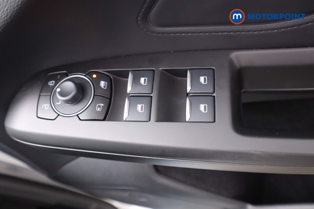 Ford Focus St-Line X Automatic Petrol-Electric Hybrid Hatchback - Stock Number (1561495) - 9th supplementary image