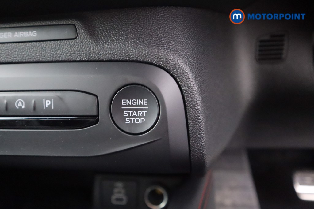 Ford Focus St-Line X Automatic Petrol-Electric Hybrid Hatchback - Stock Number (1561495) - 15th supplementary image