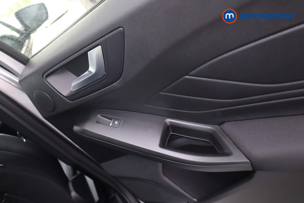 Ford Focus St-Line X Automatic Petrol-Electric Hybrid Hatchback - Stock Number (1561495) - 16th supplementary image